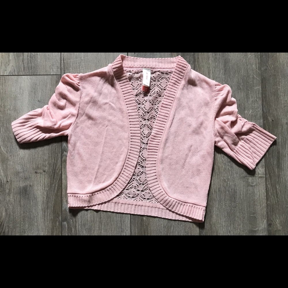 cute crop pale pink cardigan